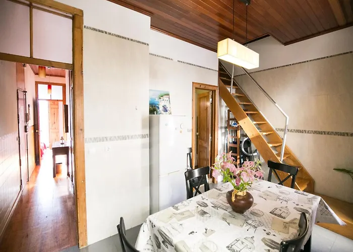 Akicity Alfama Radiant شقة *