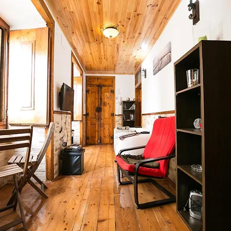 Akicity Alfama Radiant Apartament *