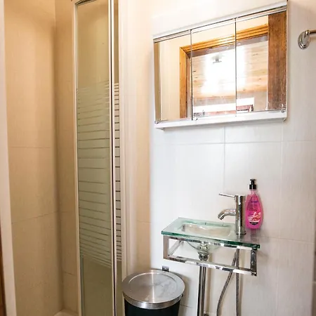 Akicity Alfama Radiant Lisbon